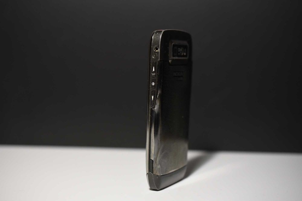 Vand Nokia E71 - Telefon Retro