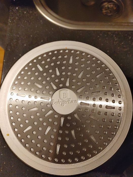 Продавам  Тенджера