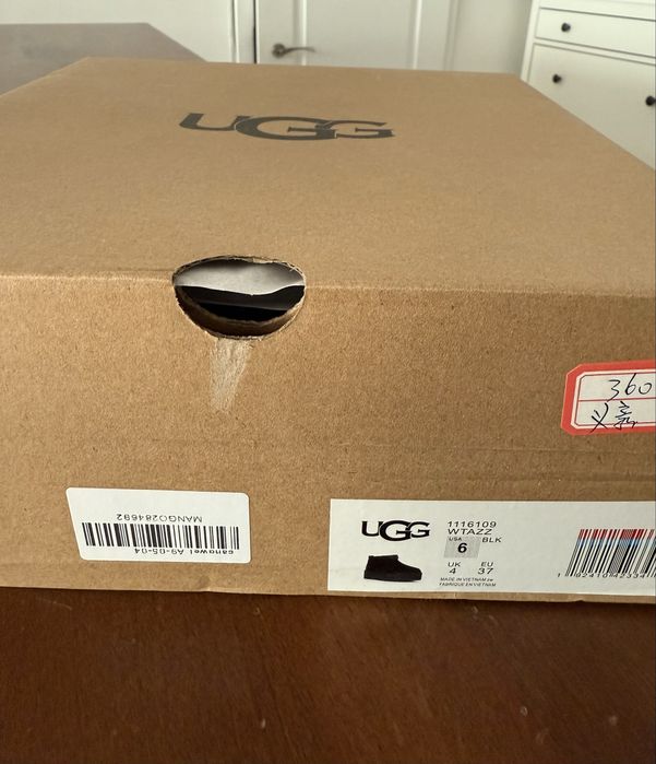 UGG W Classic ULTRA Mini Platform / Size 37