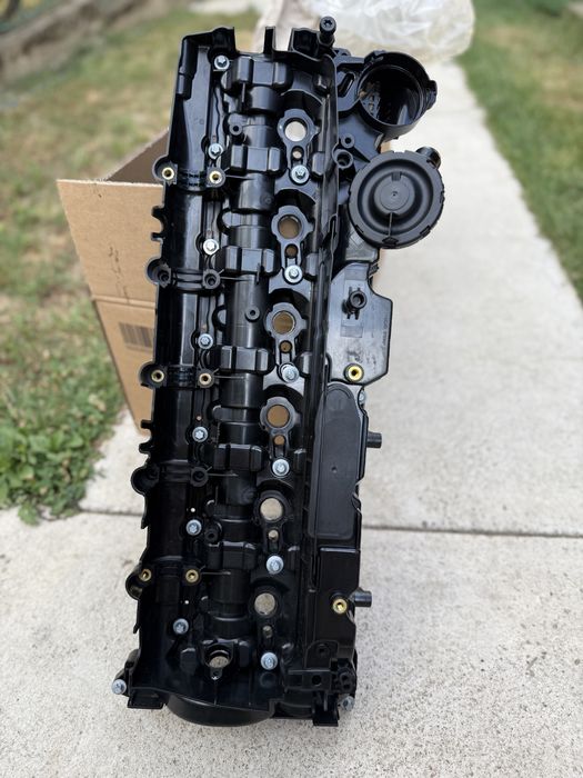 Capac culbutori BMW 530d (aftermarket) – stare bună