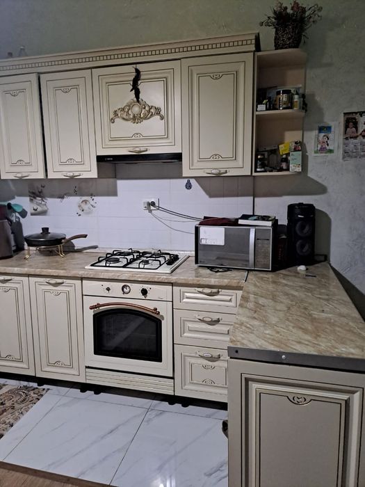 Ас үйдің шкафтары сатылады