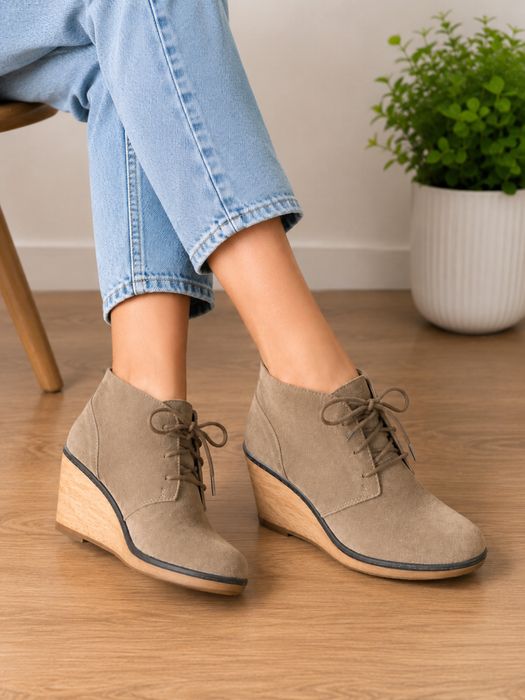 Замшевые ботинки Clarks, размер 37