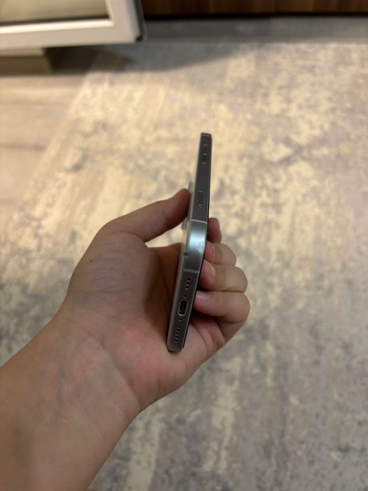 Айфон 15 небесный цвет