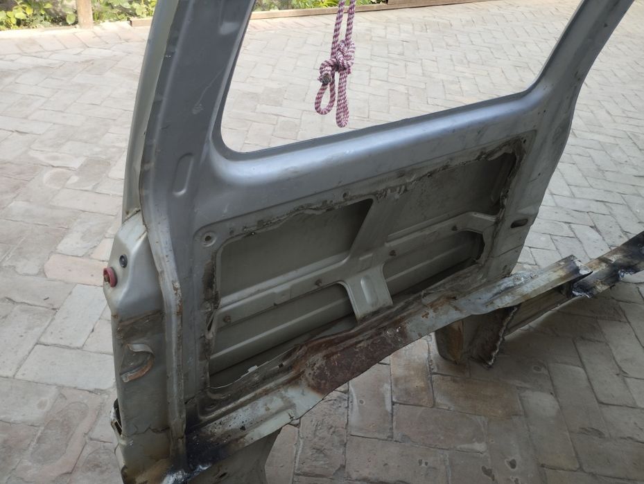 дамас эшик орка капот ва том ва бошка запчастлар