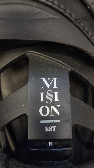 Burton mission апарат M/L