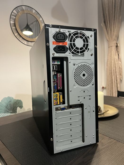 Vand Old PC retro Pentium 3