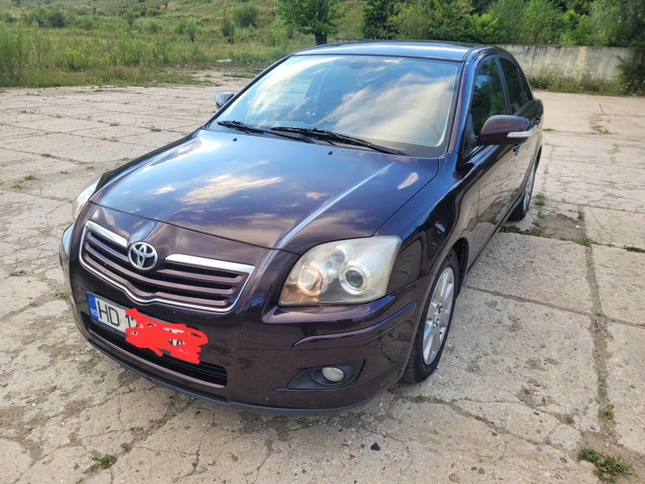 TOYOTA Avensis