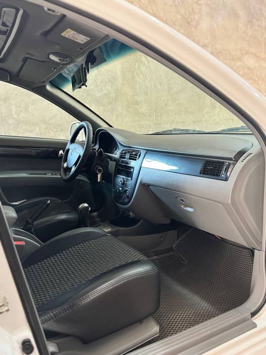 Jentra sotiladi 2019 yil toza moshina