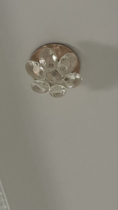 2 люстры + 10 маленьких светильников