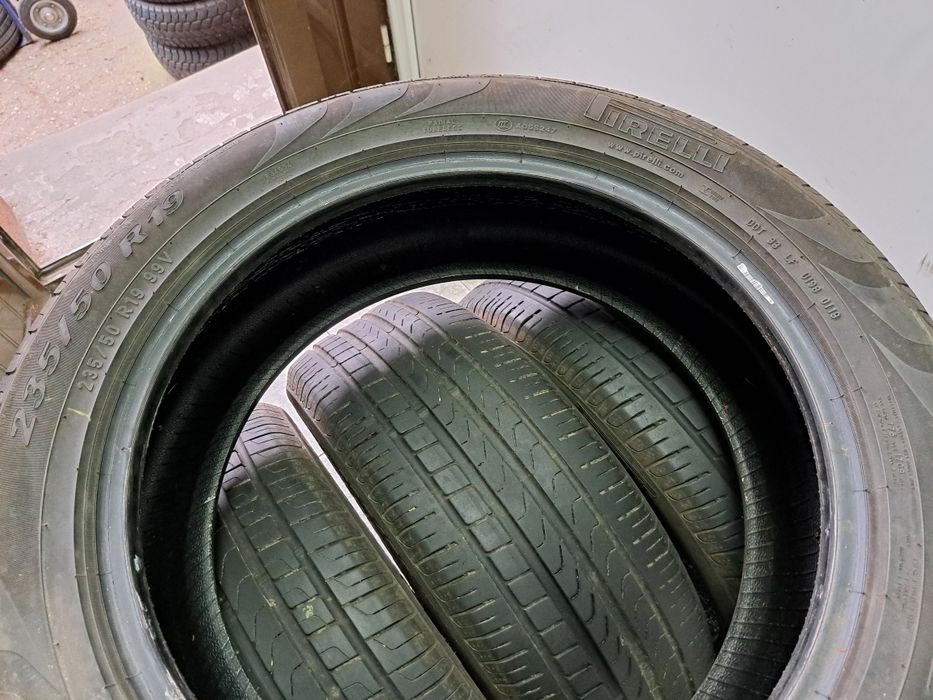 4 anvelope 235/50 R19 Pirelli
