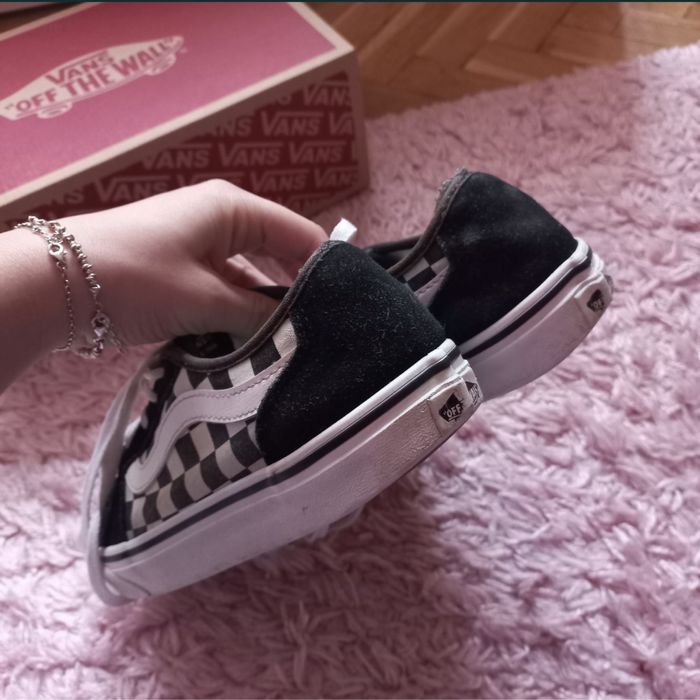 Vans обувки (черно и бяло)