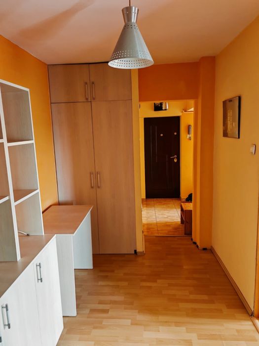 Propietar, vand  apartament 3 camere decomandat 82 mp in Pacurari, zona Lukoil