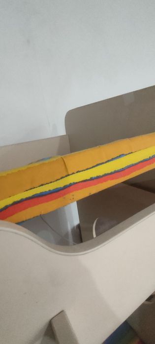 Двухъярусная кровать