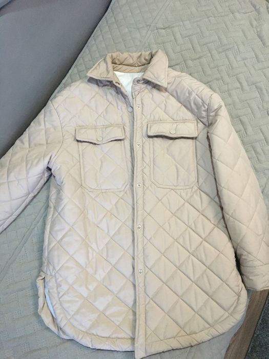 Продам куртку с поясом