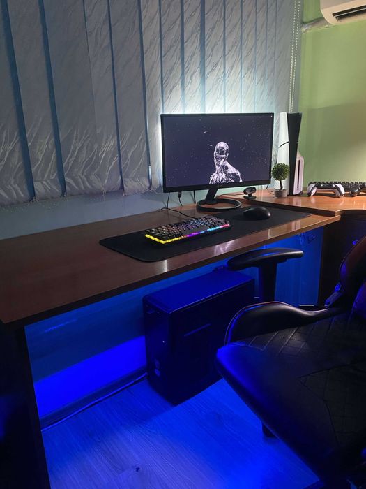 Продавам цял геймърски сетъп СПЕШНО!