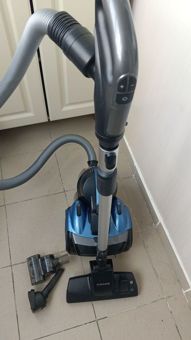 Пылесос Samsung 2100w
