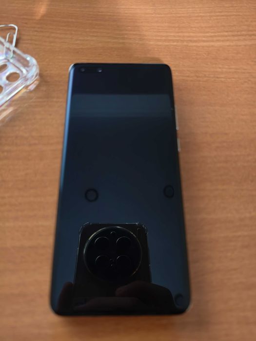 Телефон Huawei p 40 pro