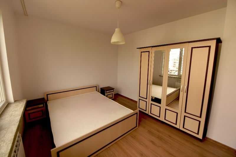 Дава се под наем Тристаен апартамент в София, Център - 110 кв.м за 725 € - Снимка #4