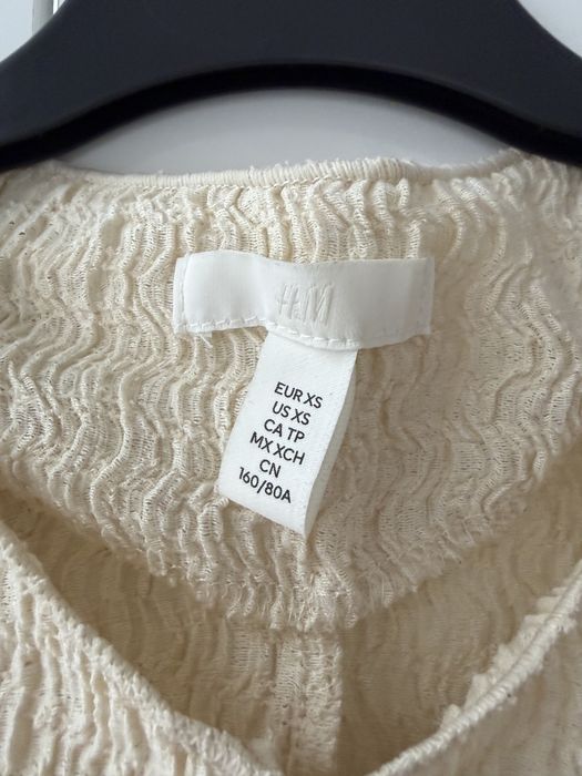 Top vesta H&M cu nasturi