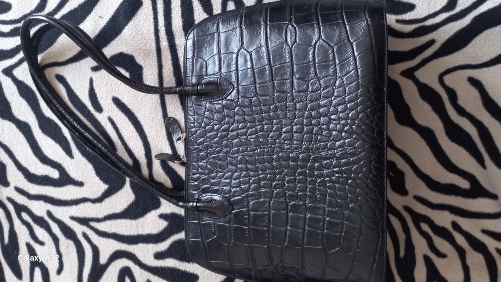 Женская кожаная сумка