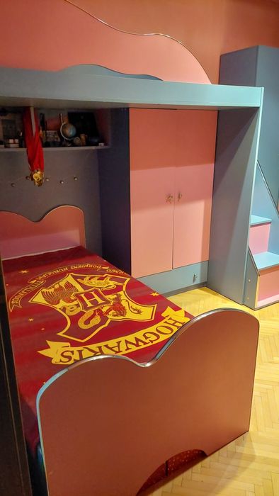 Vând mobila camera copii paturi suprapuse