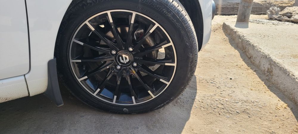 Doska sotiladi sparkda turipti xolati zor yangi oganman diskani ozi