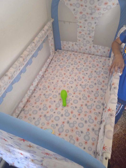 Манеж сотилади б/у