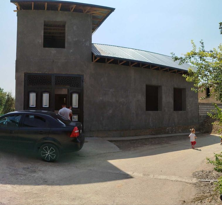 Uchastka 6-xonali uy karobka 2 qavatli