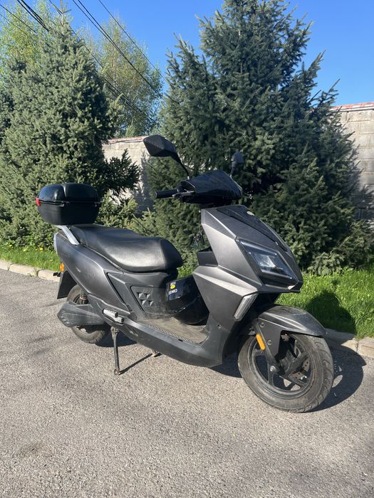 Продам мопед электрический