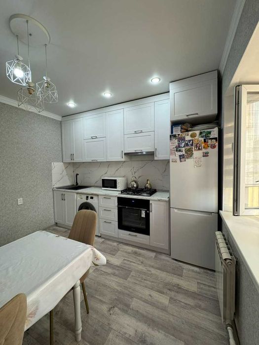 Продам 2х комн кв Батыс