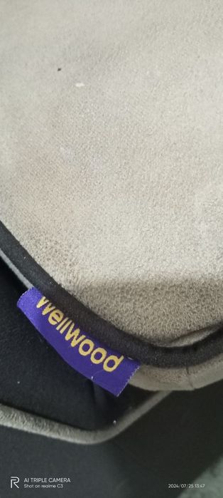 Удобный диван,можно открывать