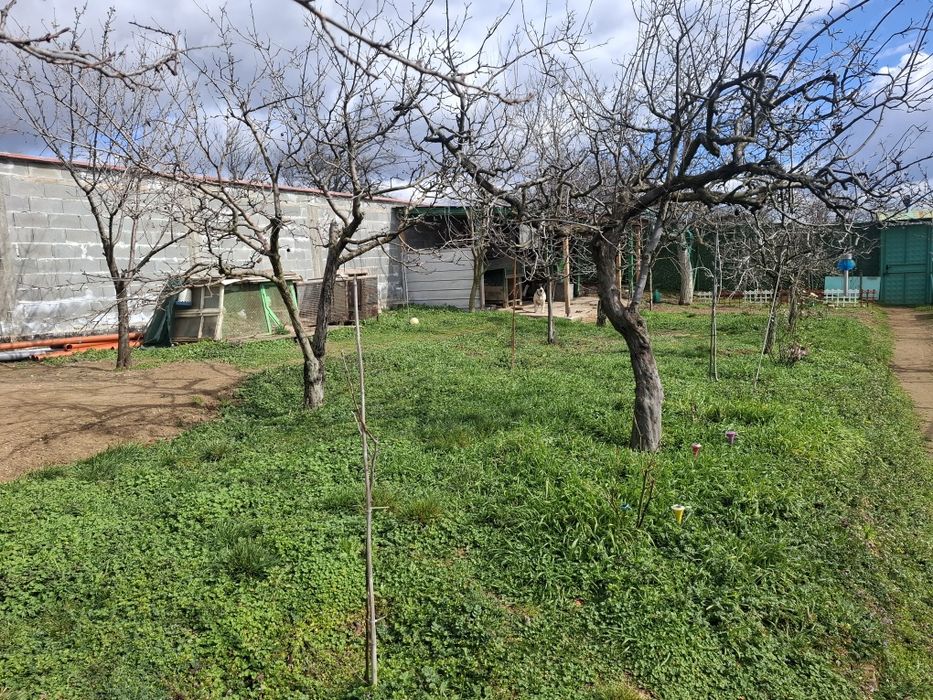 Вила в чертите на гр.Казанлък над бензиностанция лукойл