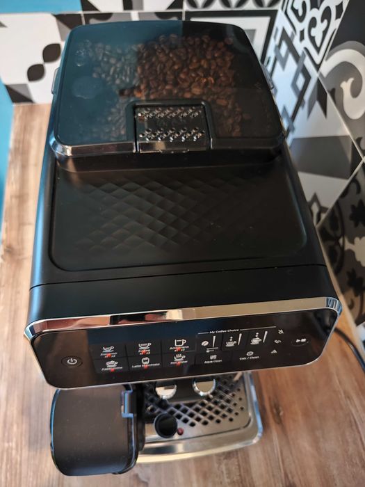 Гаранционен! Кафеавтомат Philips EP3241/50 LatteGo + подарък