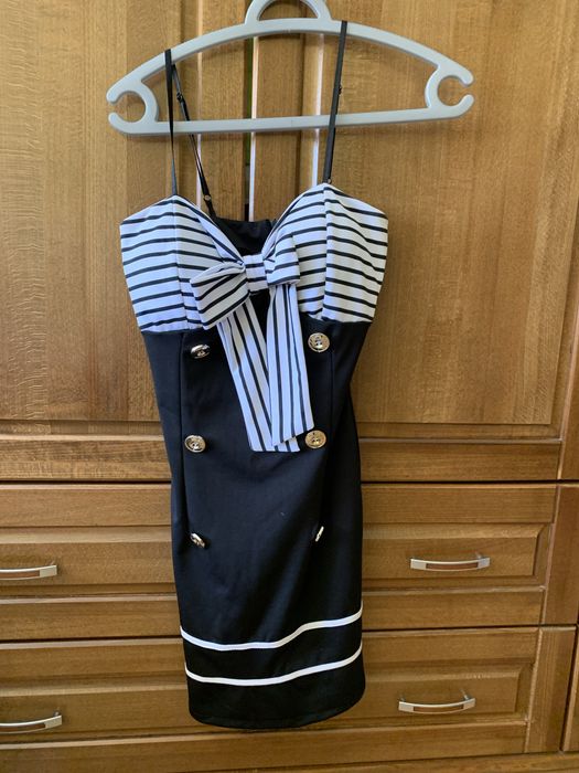 Дамски рокли