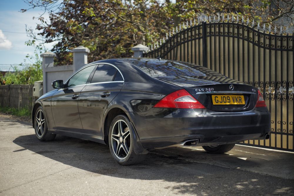 Bara spate neagra Mercedes CLS W219 facelift turbo debitmetru perna