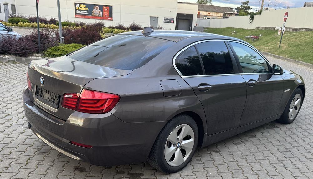 BMW 5 Series 2012 — imagine 4