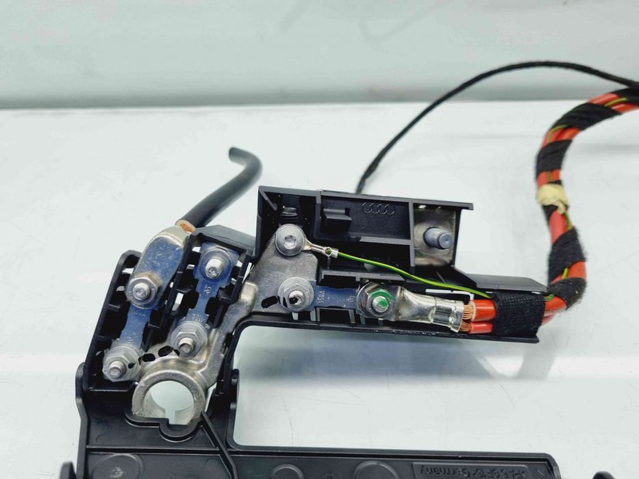 Borna baterie (+) cu capsa Audi A6 (4G2, C7) S-line [Fabr 2012-2017]