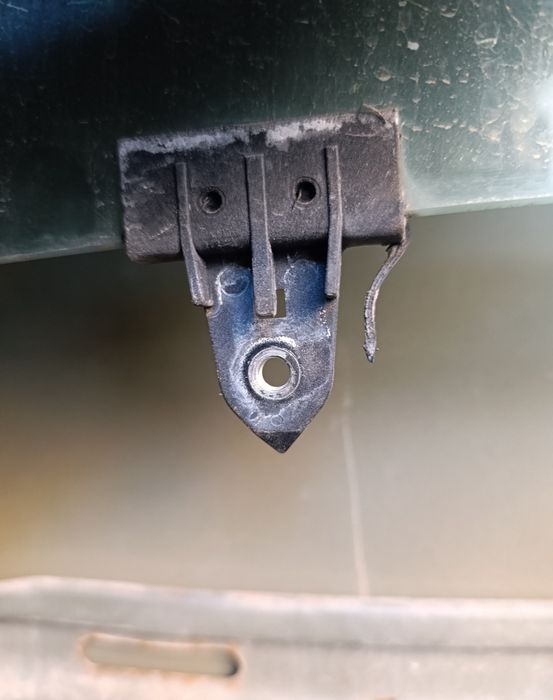 Держатель стекла, стеклоподъёмника автомобиля