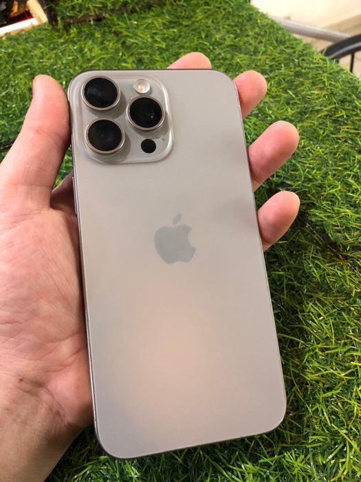 Продам IPhone 15 Pro Max