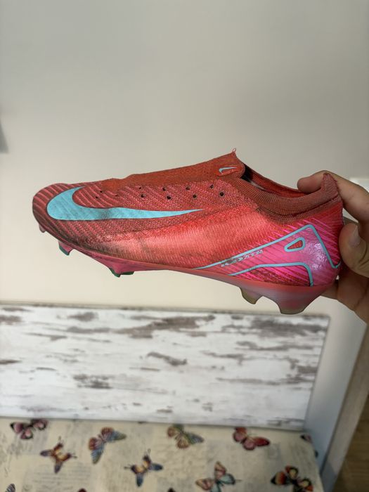 Елитни Професионални Бутонки Nike Mercurial 42 номер + Мешка на бутонките
