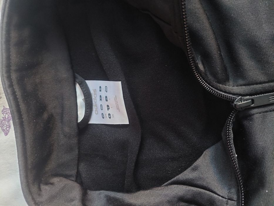 Горнище на Nike и Adidas