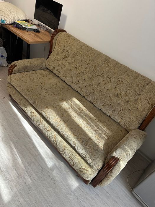 Диван и кресло бесплатно