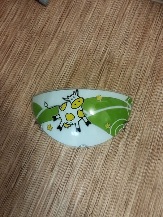 Продам светильник настенный