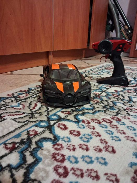 Машина на пульте управление