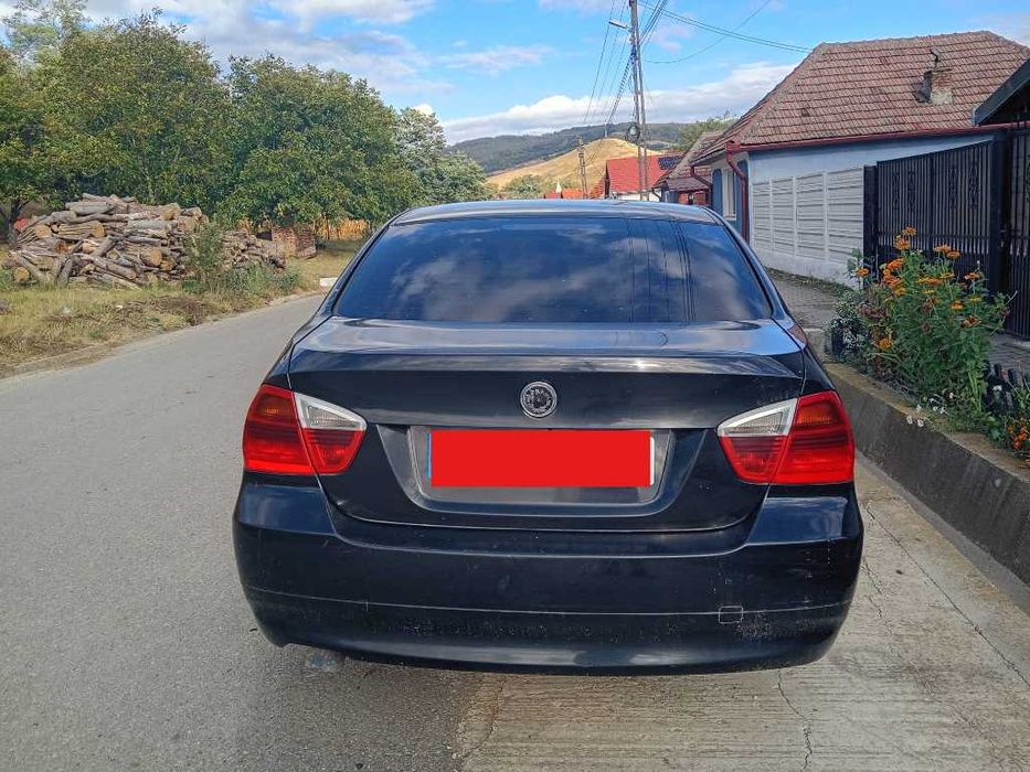 BMW Seria 3 318d 122cp (piese)