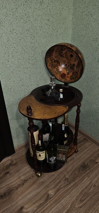 Продаю Бар-глобус.