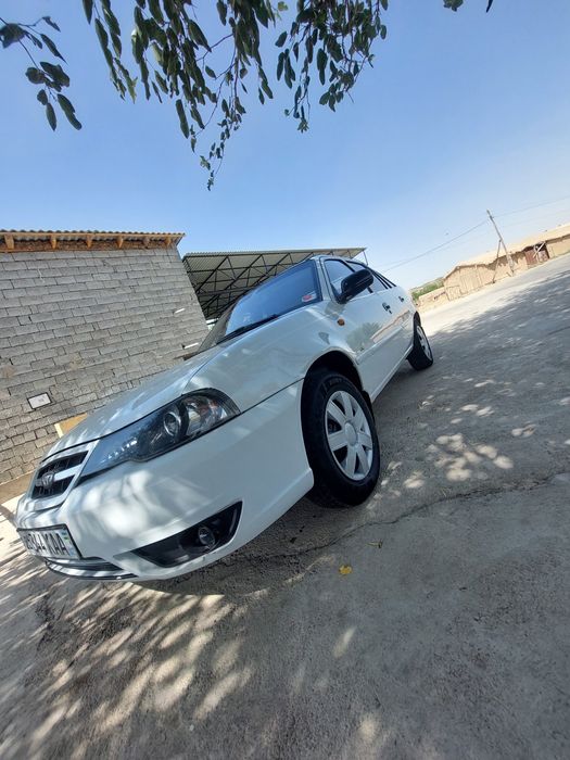 Mashina sotiladi yili 2014 narxi 65 mln