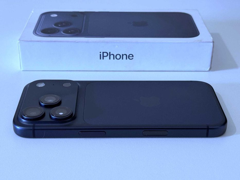 Бартер! iPhone 17 Pro Deep Blue (Син) 98% Батерия! (За части)