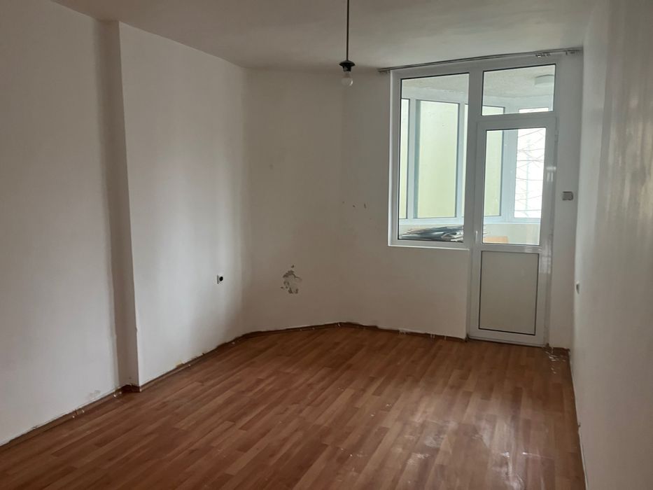 Продава се Четиристаен апартамент в Благоевград, Идеален център - 122 кв.м за 1394 €/кв.м - Снимка #2