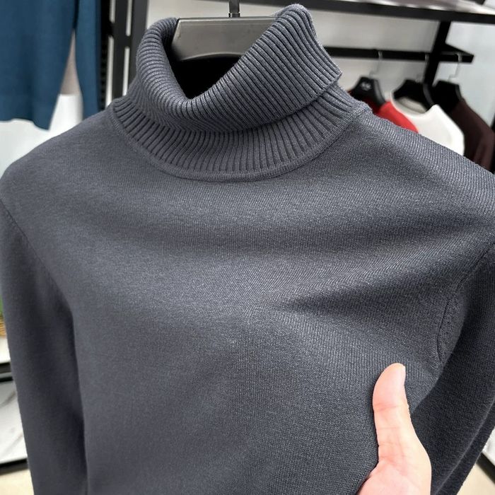 Элегантный мужской свитер